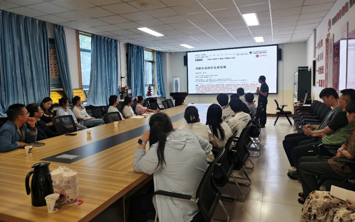 延安大学活动2.jpg